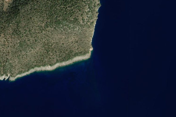 Satellitenbild der Umgebung von Ákra Paganiá