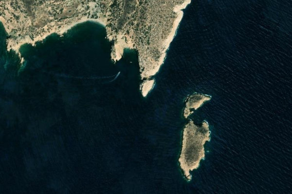 Satellitenbild der Umgebung von Ákra Feidiós