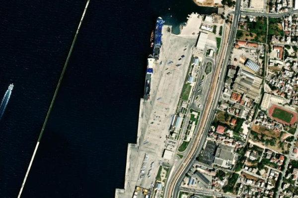 Satellitenbild der Umgebung von Patras Port