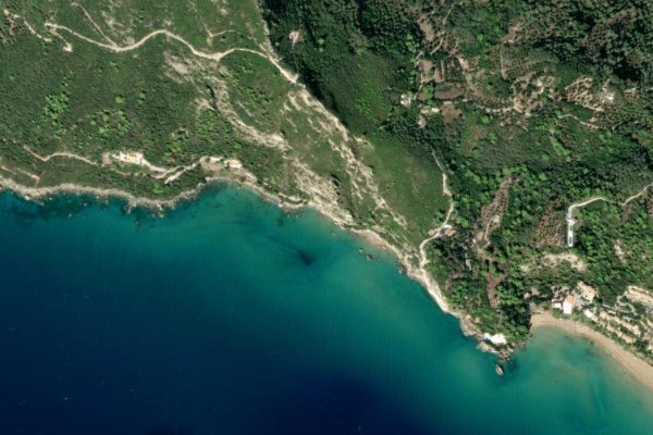 Satellitenbild der Umgebung von Myrtiotissa