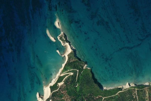 Satellitenbild der Umgebung von Ákra Drástis