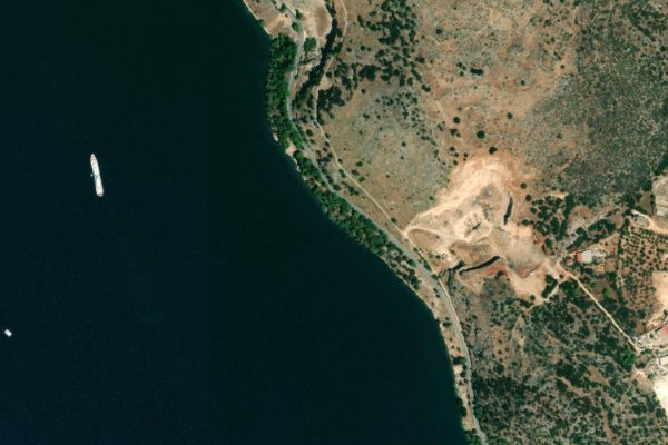 Satellitenbild der Umgebung von Órmos Argostolíou