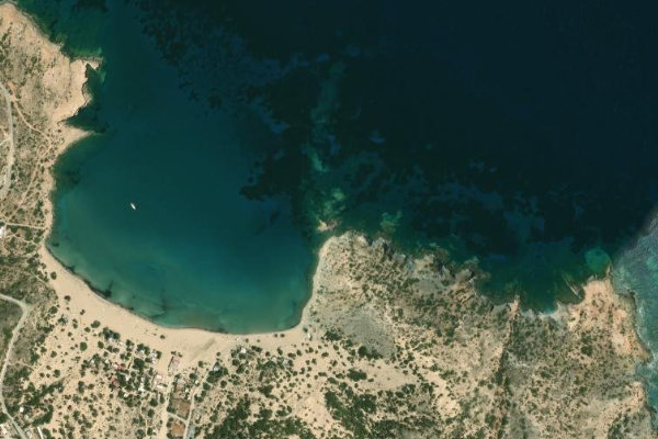 Satellitenbild der Umgebung von Ákra Sarakíniko