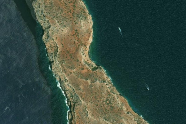 Satellitenbild der Umgebung von Lefkós Limín