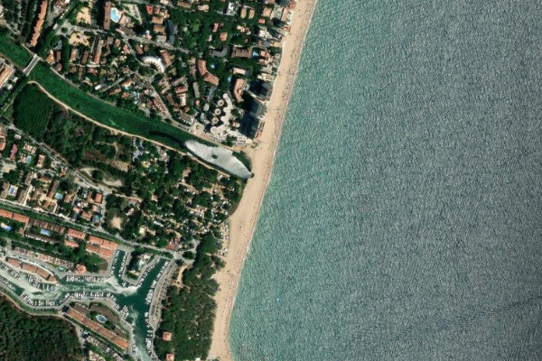Δορυφορική εικόνα της περιοχής γύρω από el Ridaura