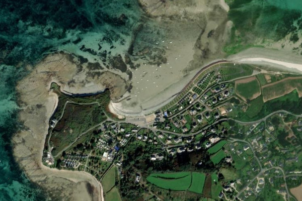 Δορυφορική εικόνα της περιοχής γύρω από Port L'Épine