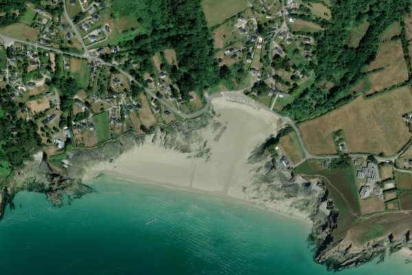Δορυφορική εικόνα της περιοχής γύρω από Plage de Postolonnec