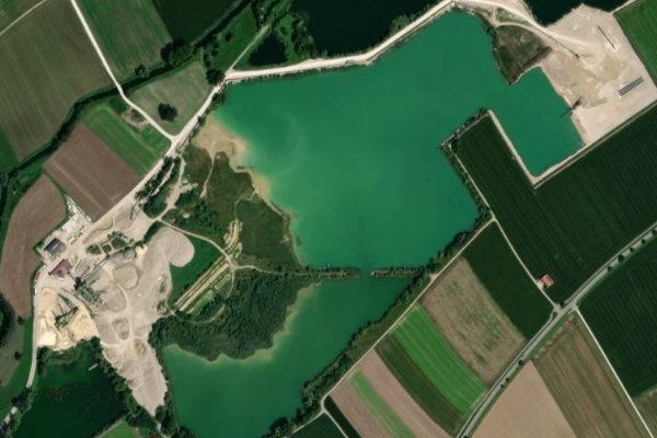 Δορυφορική εικόνα της περιοχής γύρω από Baggersee Rißtissen