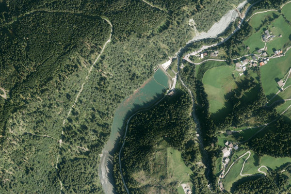 Δορυφορική εικόνα της περιοχής γύρω από Hollersbachstausee