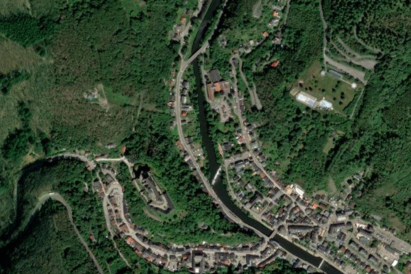 Δορυφορική εικόνα της περιοχής γύρω από Our (Vianden)