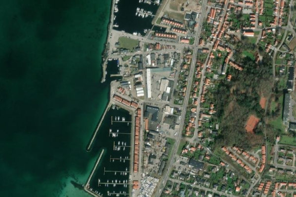 Δορυφορική εικόνα της περιοχής γύρω από Fiskerihavn