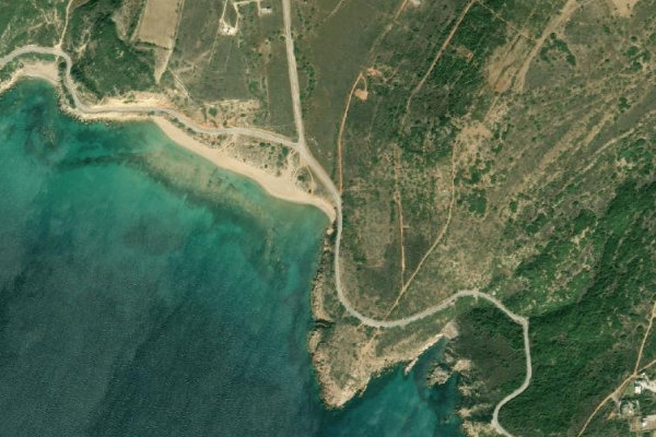 Δορυφορική εικόνα της περιοχής γύρω από Avana Plajı