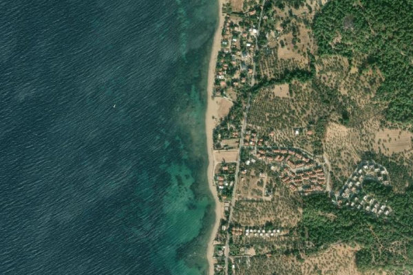 Δορυφορική εικόνα της περιοχής γύρω από Agora Beach