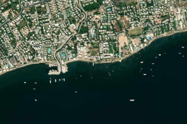 Δορυφορική εικόνα της περιοχής γύρω από Ortakent Plaj 2