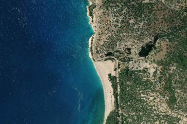 Δορυφορική εικόνα της περιοχής γύρω από Kıdrak Plajı