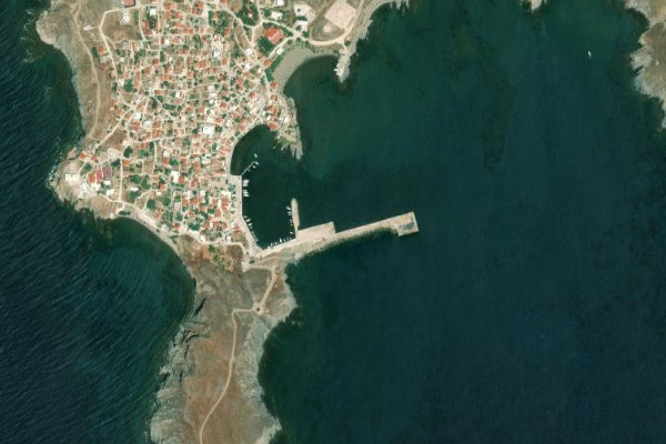 Δορυφορική εικόνα της περιοχής γύρω από Limáni Psarón