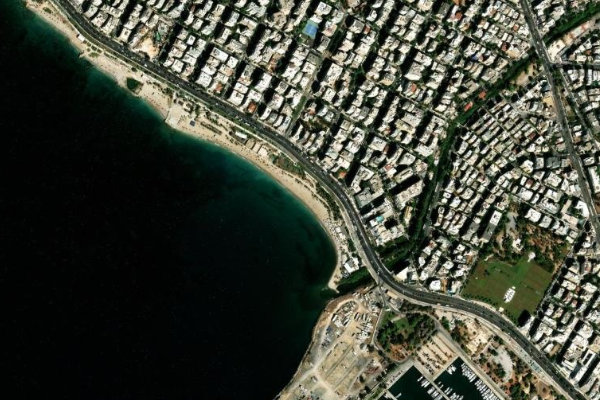 Δορυφορική εικόνα της περιοχής γύρω από Edem · παραλία