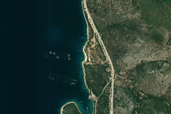 Δορυφορική εικόνα της περιοχής γύρω από Karatzoyni
