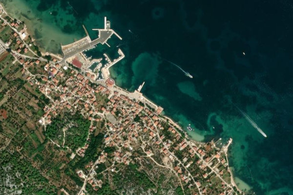 Satellite image of the area around Luka Tkon