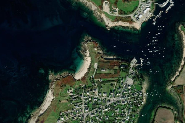 Satellite image of the area around Beg ar Groas