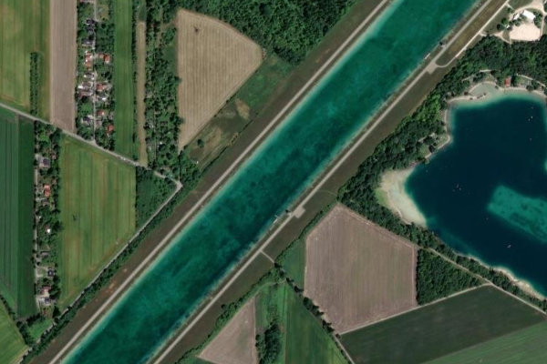 Satellite image of the area around Ruderregatta Oberschleißheim