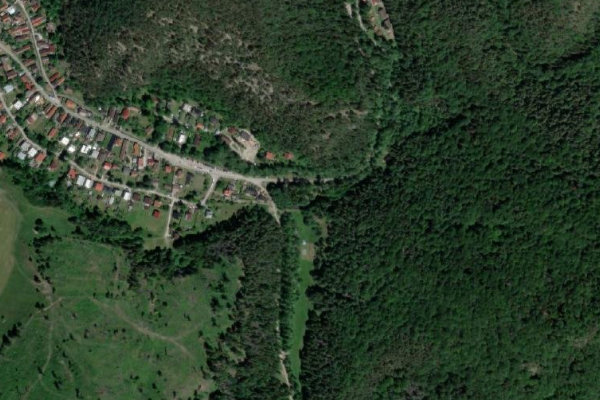 Satellite image of the area around Gaderský Potok (Mošovce)