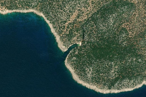 Satellite image of the area around Barak Limanı
