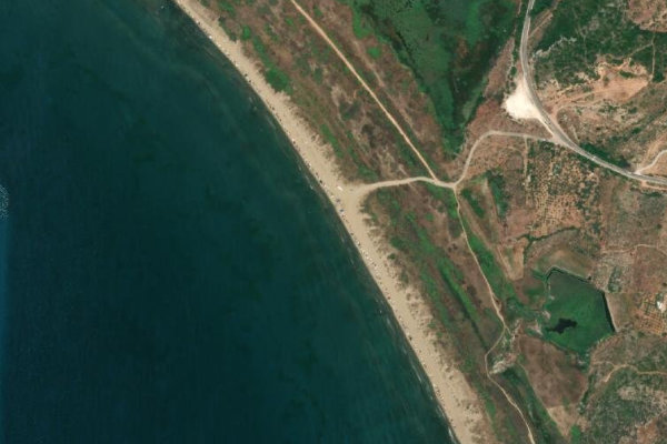 Satellite image of the area around Zeytin Plajı