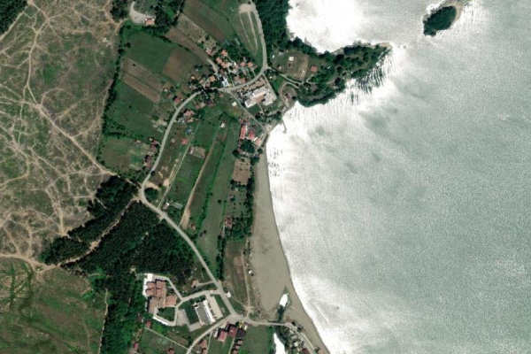 Satellite image of the area around Akliman Kumsalı