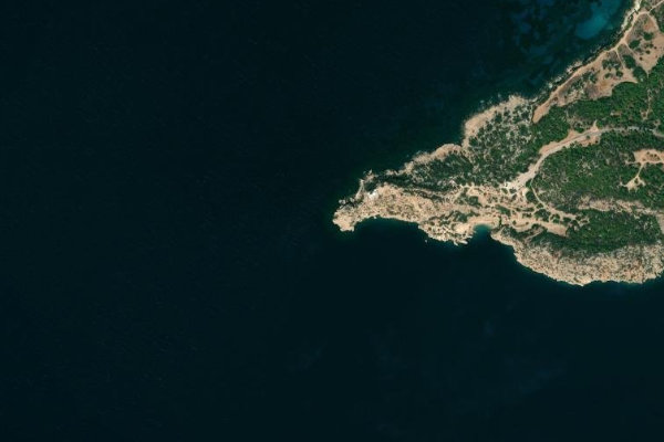 Satellite image of the area around Ákra Melagkávi