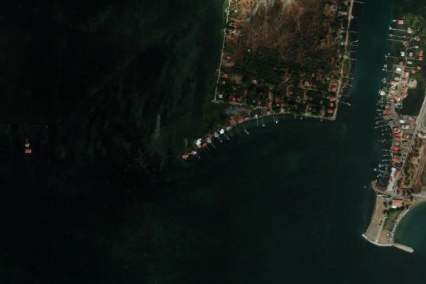 Satellite image of the area around Ákra Tourlída
