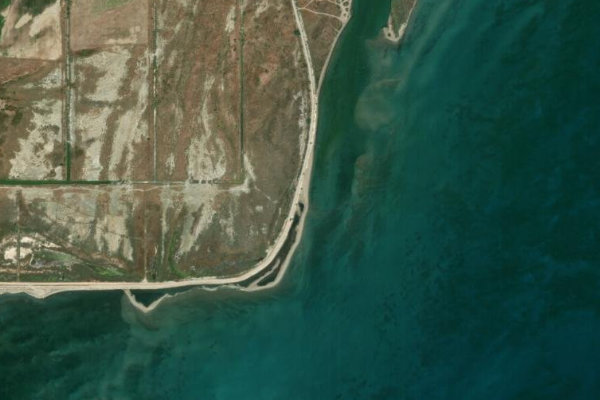 Satellite image of the area around Évinos Potamós