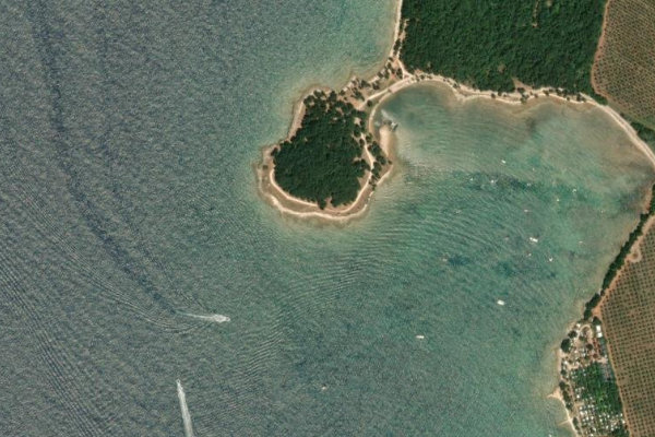 Imagen de satélite del entorno de St. Benuška