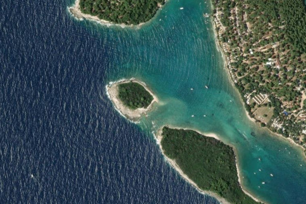 Imagen de satélite del entorno de Pješčana Uvala