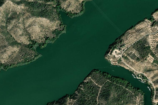 Imagen de satélite del entorno de Ebro (Riba Roja Stausee)