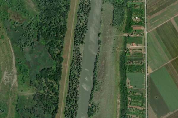 Imagen de satélite del entorno de Begej river (Perlez)