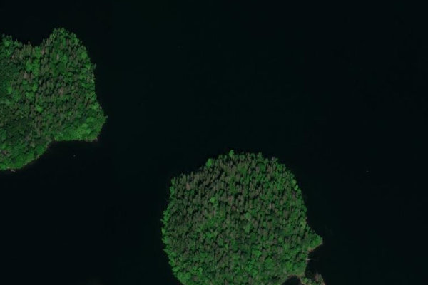 Imagen de satélite del entorno de Kāla ezers