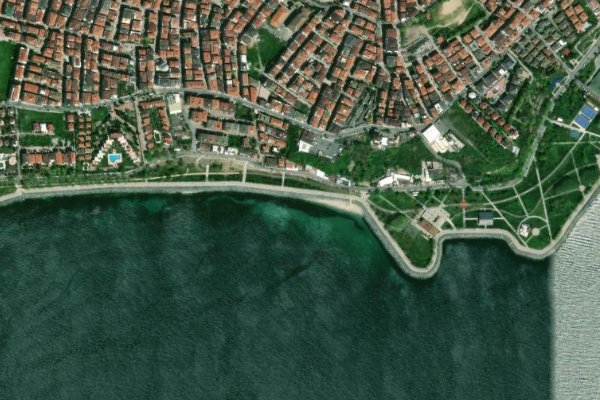 Imagen de satélite del entorno de Denizköşkler Sahili