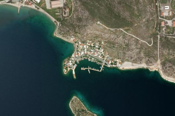 Imagen de satélite del entorno de Pachi · puerto