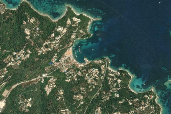 Imagen de satélite del entorno de Longós