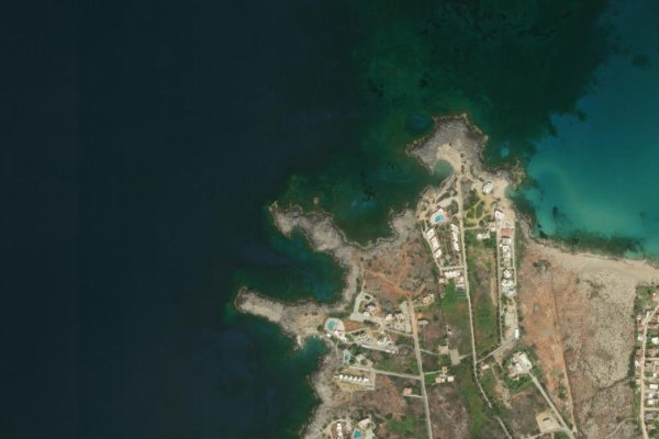 Imagen de satélite del entorno de Ákra Mavromoúri
