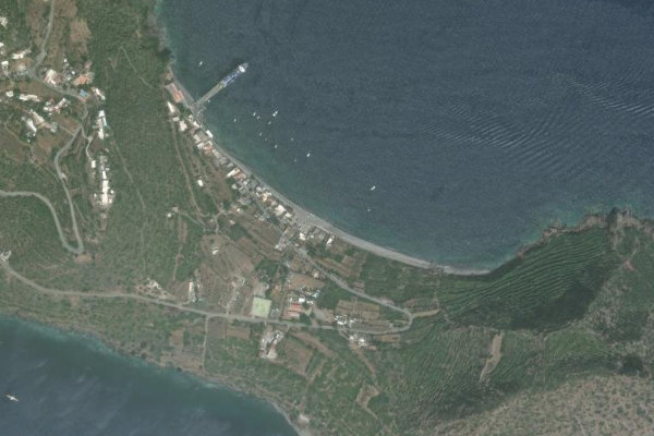 Image satellite des environs de Lipari · secteur de jetée