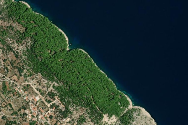 Image satellite des environs de Tovarnele