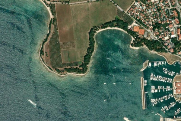 Image satellite des environs de Kastanija