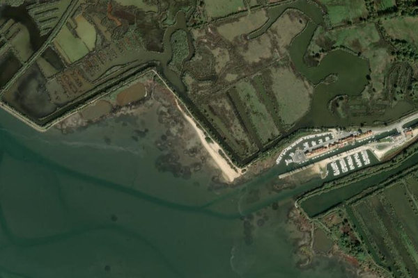Image satellite des environs de Plage d'Audenge