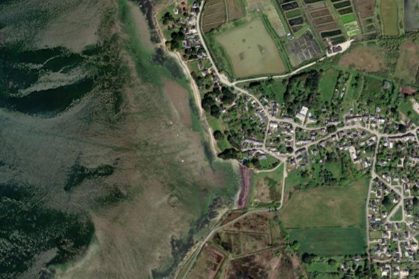 Image satellite des environs de Petite plage