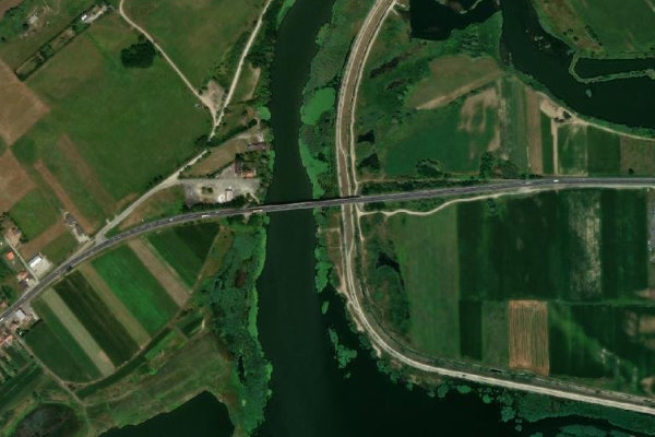 Image satellite des environs de Brad (Bradu)
