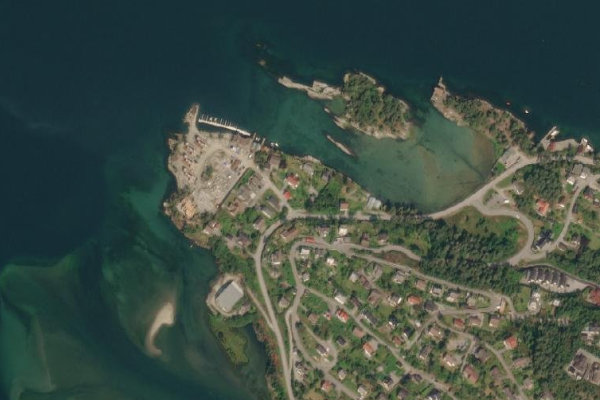 Image satellite des environs de Sandane · côte