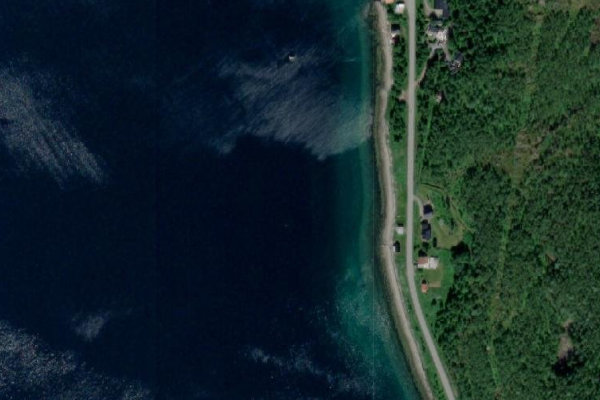 Image satellite des environs de Lenvik · côte