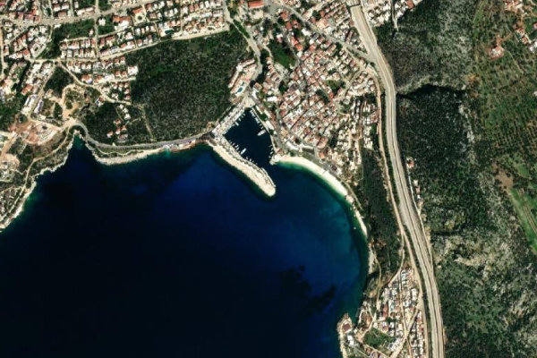Image satellite des environs de Kalkan Limani
